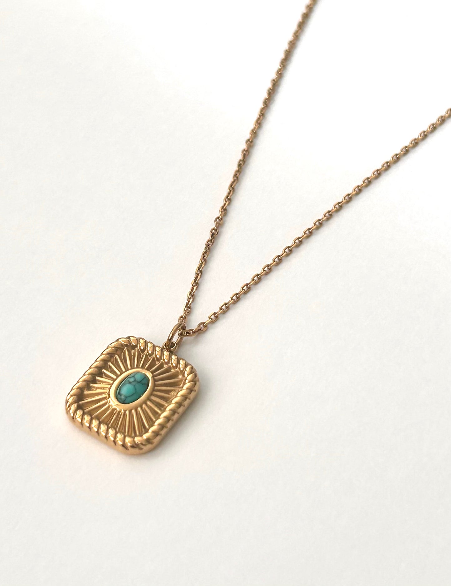 Collier Caribou